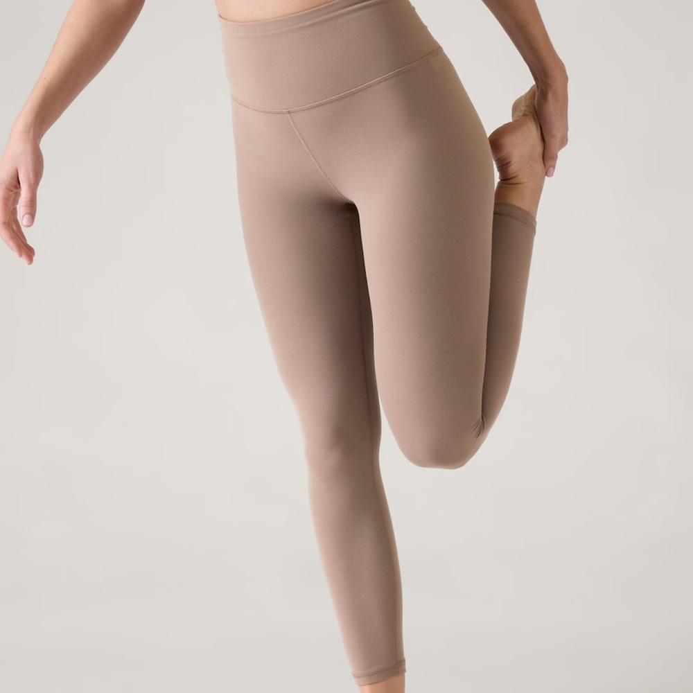 Athleta Elation Hi Rise 7/8 Tight in Pyrite NWOT